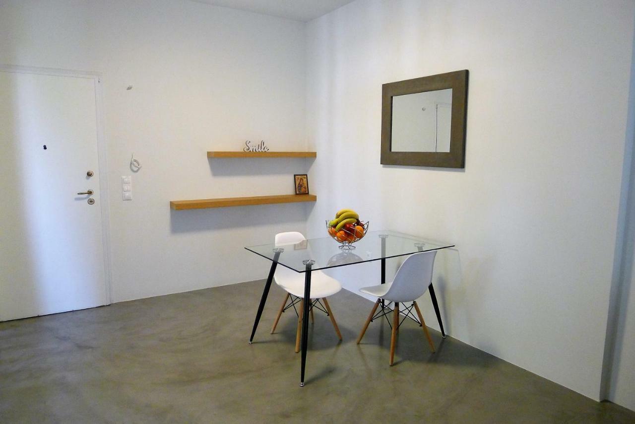 Deluxe In Vouliagmeni Apartment *